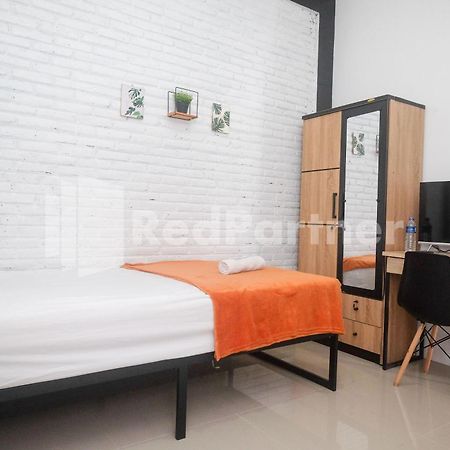 Rumah Daun Timoho Yogyakarta Redpartner מראה חיצוני תמונה