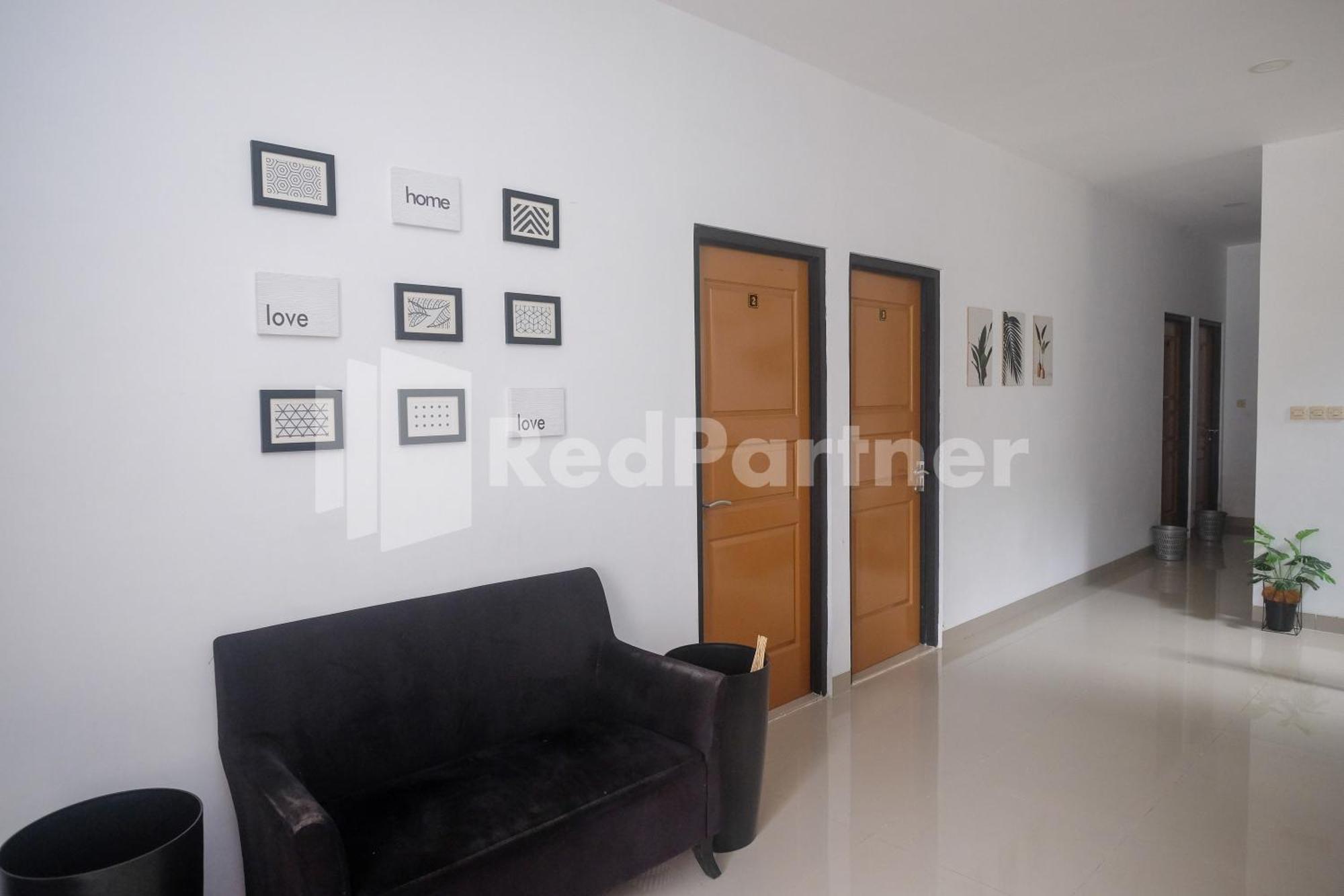 Rumah Daun Timoho Yogyakarta Redpartner מראה חיצוני תמונה