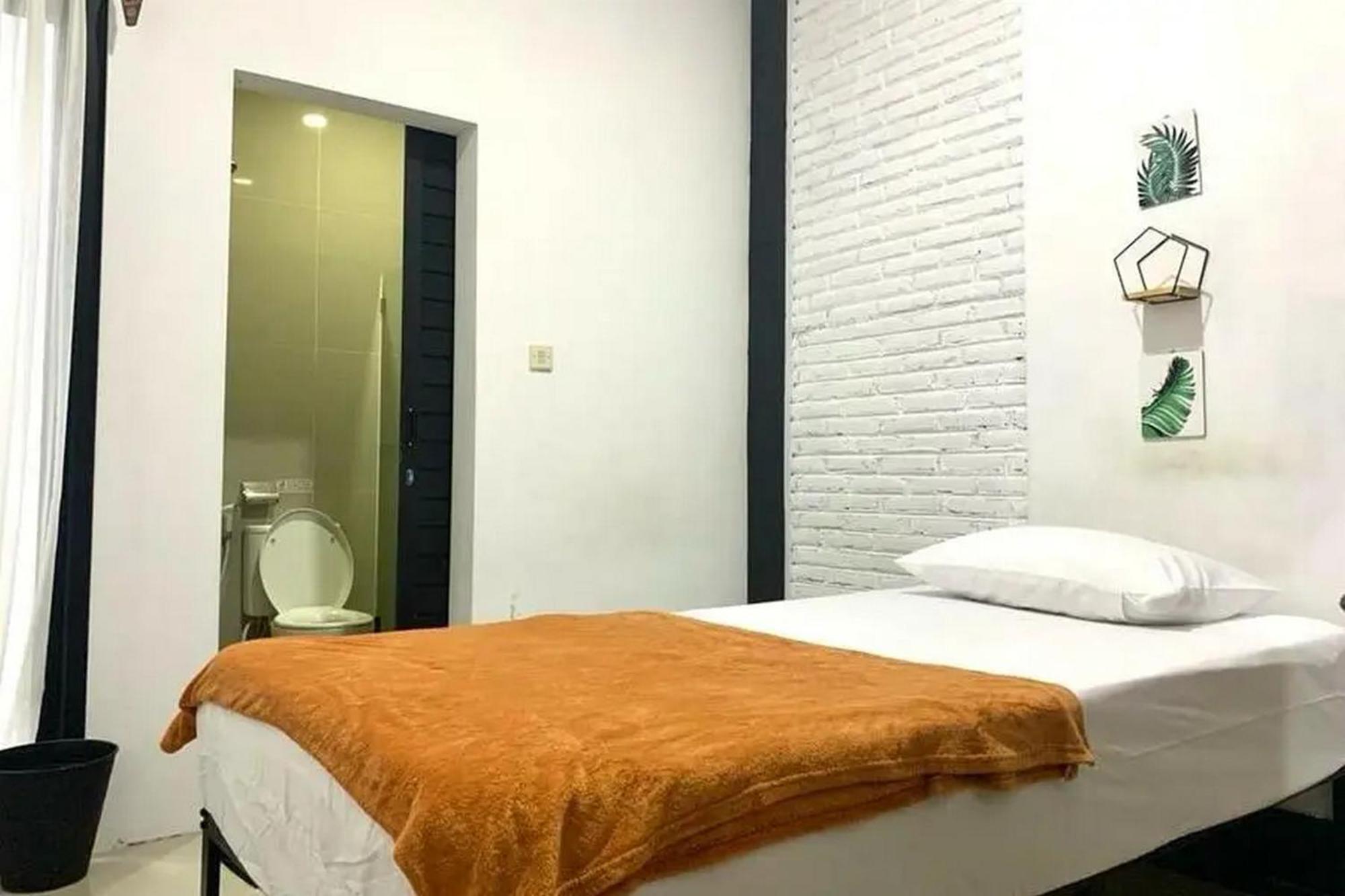 Rumah Daun Timoho Yogyakarta Redpartner מראה חיצוני תמונה